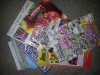 pic of pile of garden mags