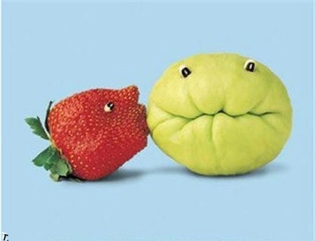silly-kissing-fruit
